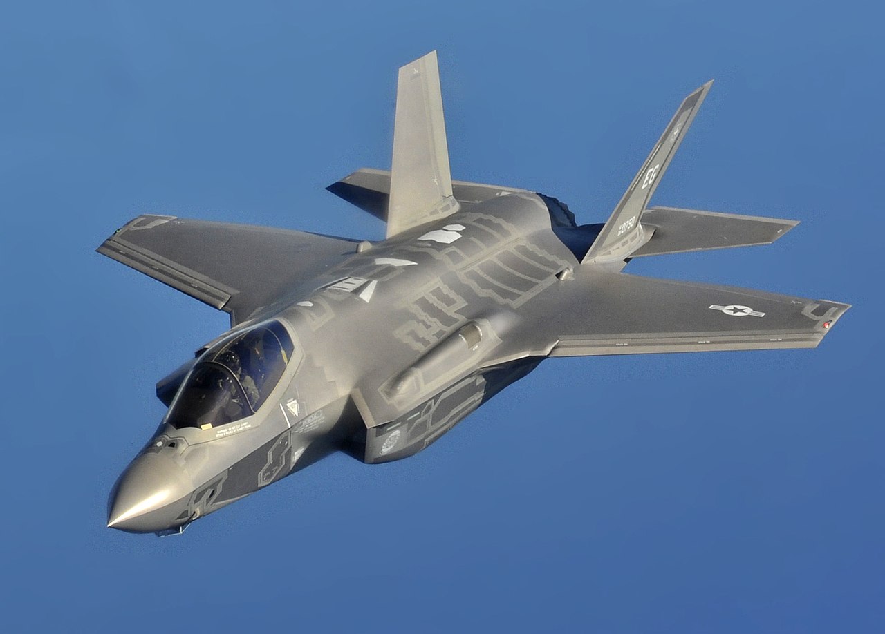 MÁY BAY CHIẾN ĐẤU TÀNG HÌNH F-35 F-35A