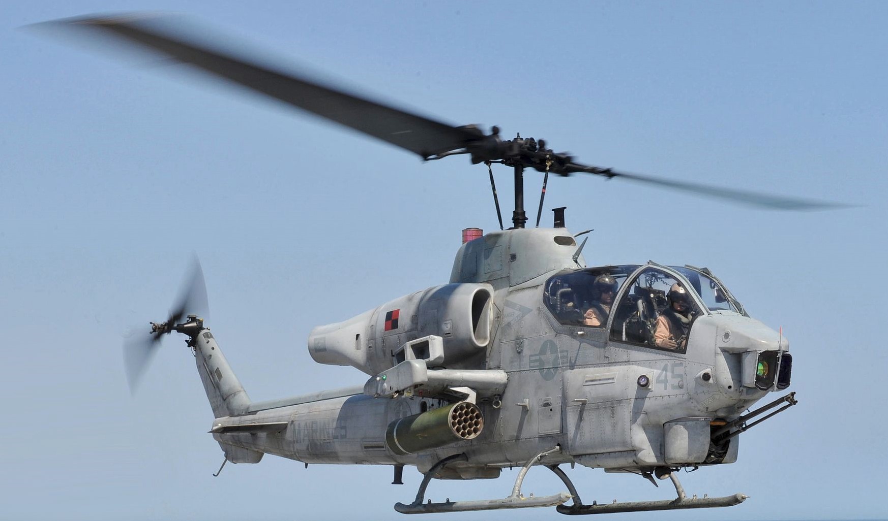TRỰC THĂNG TẤN CÔNG Bell AH-1 SuperCobra Bell-AH-1-SuperCobra-lemokilo.com-2